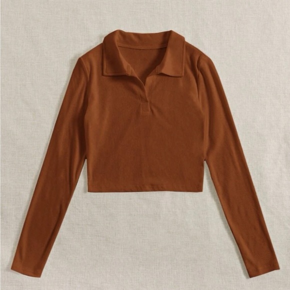 Solid Collared Ribbed Knit Tee - Picture 2 of 3